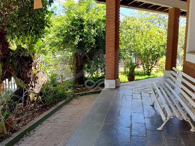 Casa com 515m² 3 quartos e 4 banheiros, à venda, no bairro Nova Jaguariúna em Jaguariúna