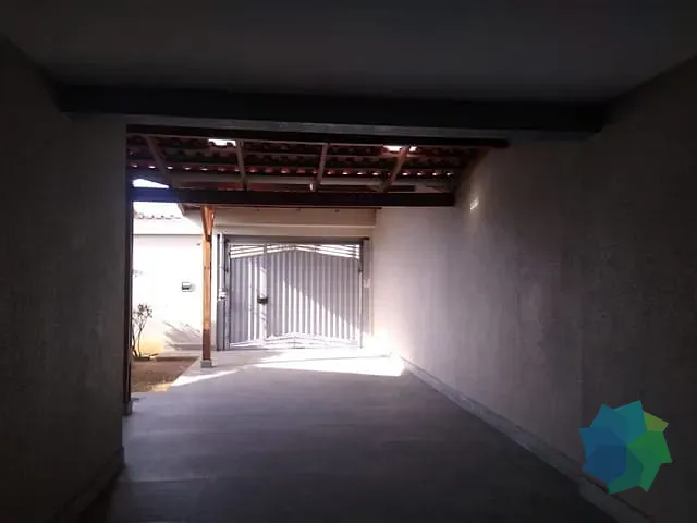 Casa com 279m² 3 quartos e 2 banheiros, à venda, no bairro Jardim Celani em Salto