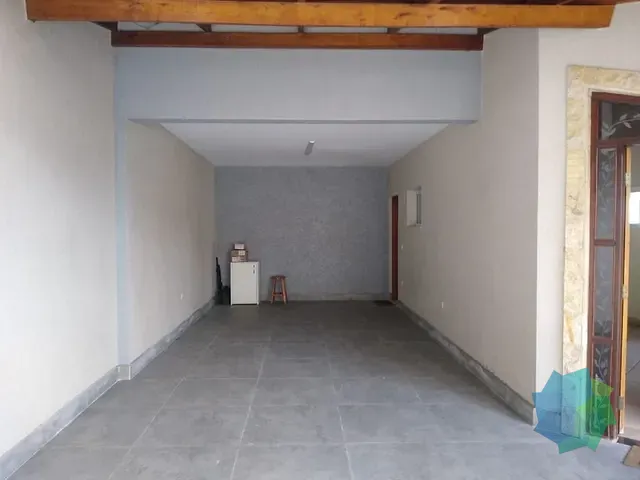 Casa com 279m² 3 quartos e 2 banheiros, à venda, no bairro Jardim Celani em Salto