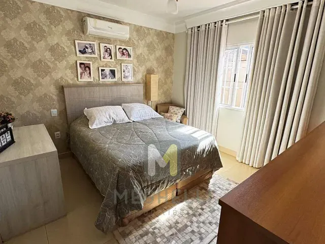 Casa 2 quartos e 3 banheiros, à venda, no bairro Jardim Dom Camilo em Serrana