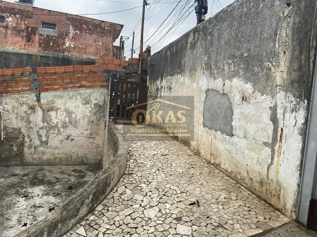 Casa com 300m² 3 quartos e 1 banheiro, à venda, no bairro Cidade Boa Vista em Suzano