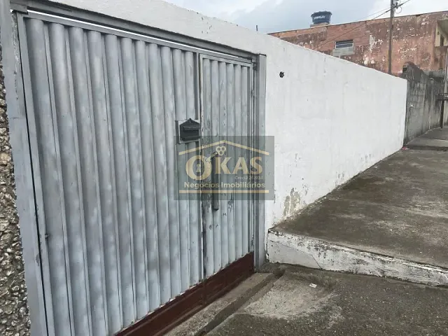 Casa com 300m² 3 quartos e 1 banheiro, à venda, no bairro Cidade Boa Vista em Suzano
