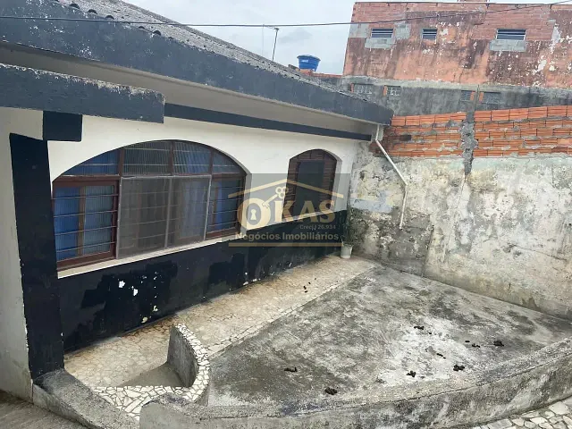 Casa com 300m² 3 quartos e 1 banheiro, à venda, no bairro Cidade Boa Vista em Suzano