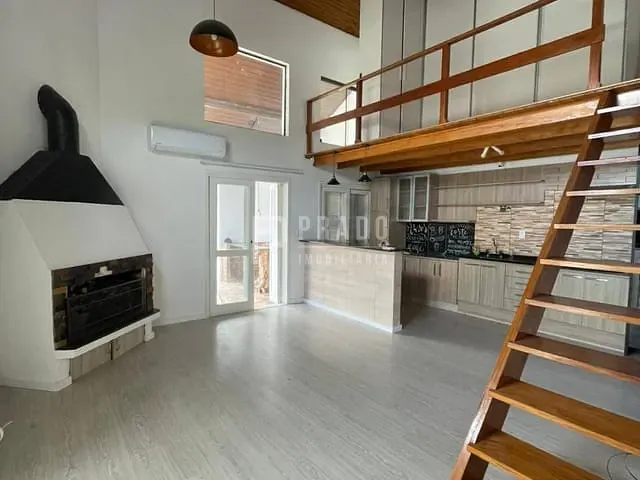 Casa 1 quarto e 1 banheiro, à venda, no bairro Laranjal em Pelotas
