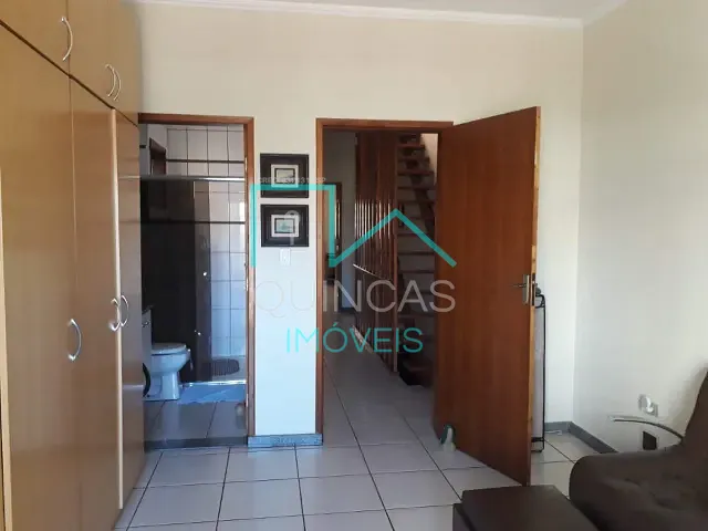 Casa com 125m² 3 quartos e 4 banheiros, à venda ou para alugar, no bairro Loteamento Reserva Ermida em Jundiaí