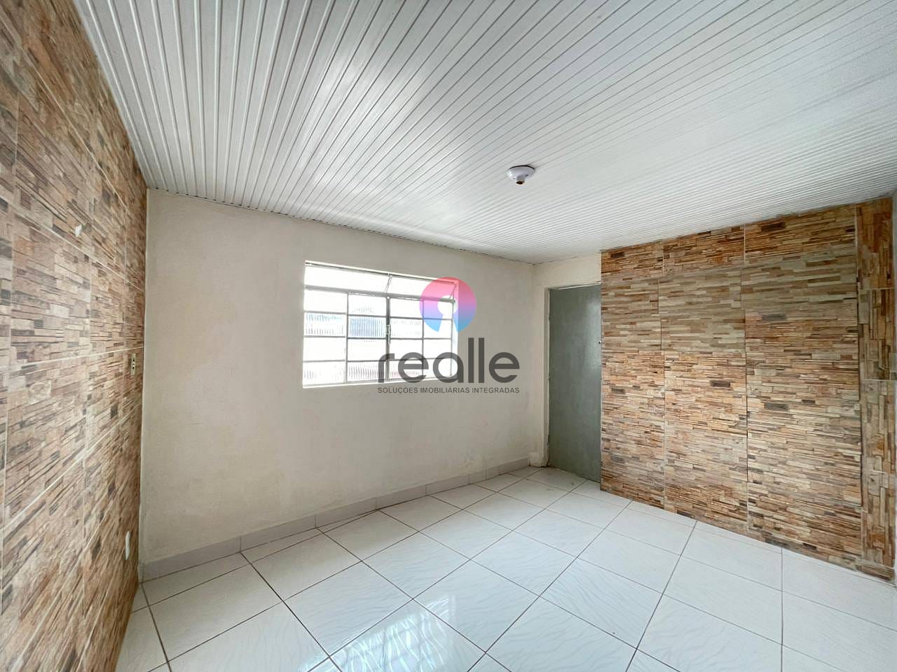 Casa, 2 quartos, 35 m² - Foto 1