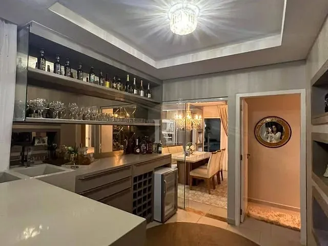 Casa 3 quartos e 1 banheiro, à venda, no bairro Praça em Tijucas