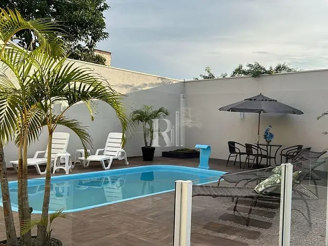 Casa 3 quartos e 1 banheiro, à venda, no bairro Praça em Tijucas