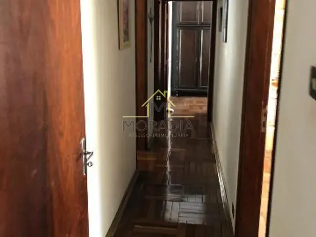Casa com 358m² 3 quartos e 2 banheiros, à venda, no bairro Centro em Guaxupé