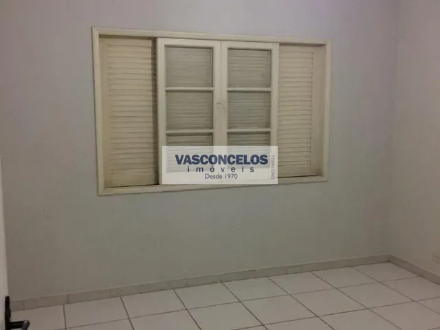 Casa com 312m², para alugar, no bairro Vila Betânia em São José dos Campos