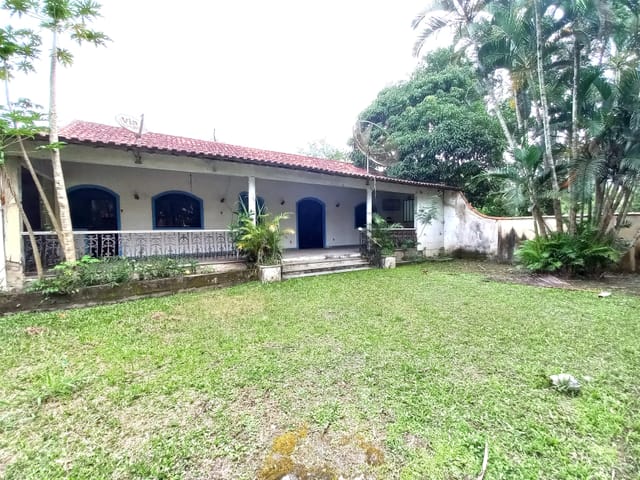 Casa com 816m² 2 quartos e 2 banheiros, à venda, no bairro Chácaras de Inoã (Inoã) em Maricá