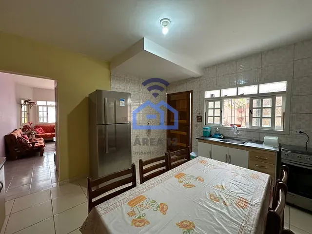 Sobrado com 180m² 5 quartos e 6 banheiros, à venda, no bairro Massaguaçu em Caraguatatuba