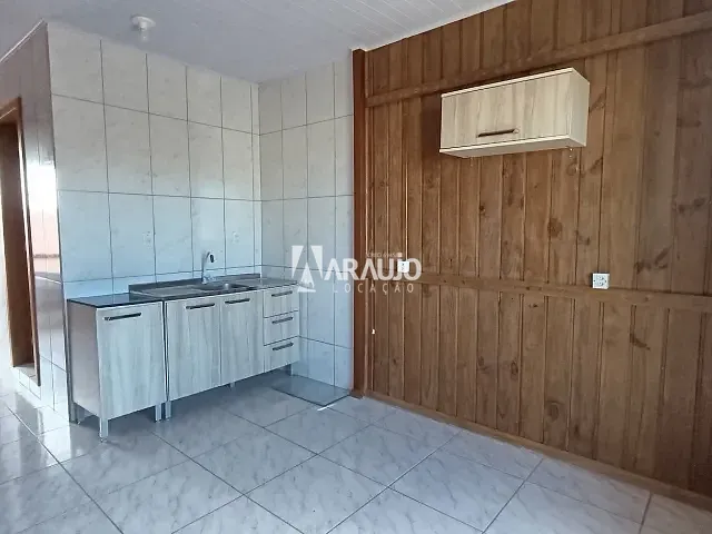 Casa 2 quartos e 1 banheiro, para alugar, no bairro Murta em Itajaí