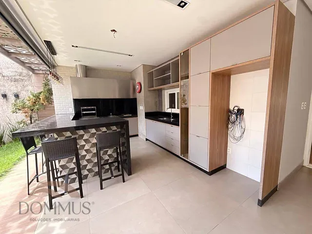 Casa 3 quartos e 4 banheiros, à venda, no bairro Cariru em Ipatinga