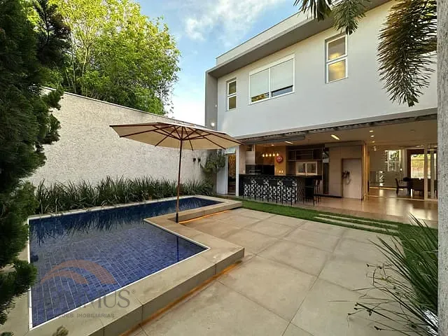 Casa 3 quartos e 4 banheiros, à venda, no bairro Cariru em Ipatinga