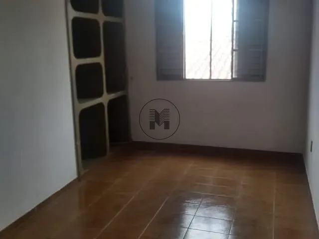 Casa com 180m², à venda, no bairro Parque das Árvores em Guaratinguetá