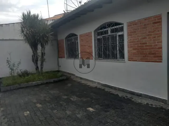 Casa com 180m², à venda, no bairro Parque das Árvores em Guaratinguetá