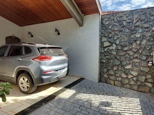 Casa com 447m² 4 quartos e 4 banheiros, à venda, no bairro Vila Germano em Birigüi