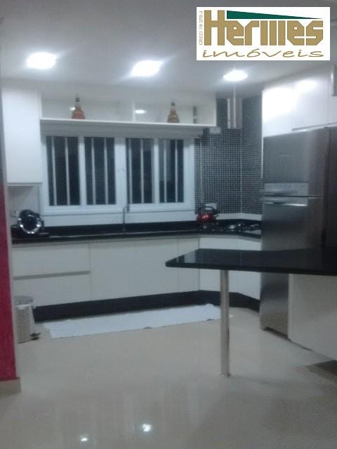Casa, 3 quartos, 200 m² - Foto 12