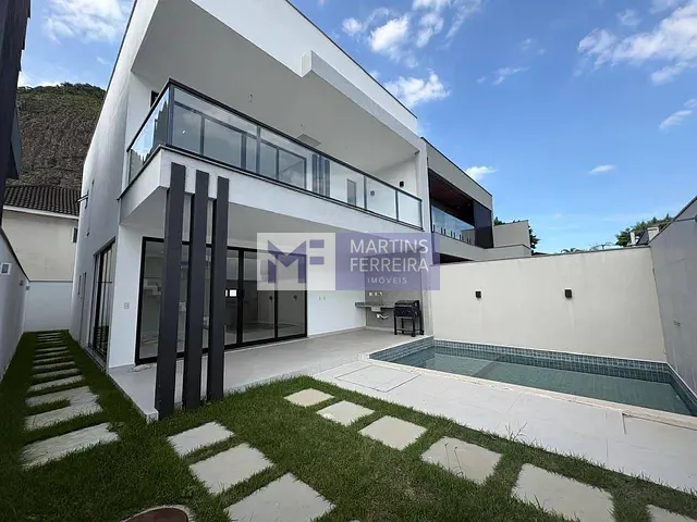 Casa com 214m² 4 quartos e 5 banheiros, para alugar, no bairro Vargem Pequena em Rio de Janeiro