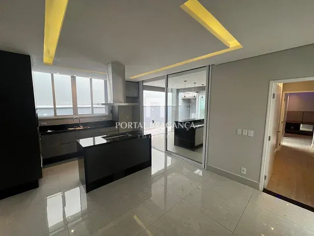 Casa com 306m² 2 quartos e 4 banheiros, à venda, no bairro Residencial San Vitale em Bragança Paulista