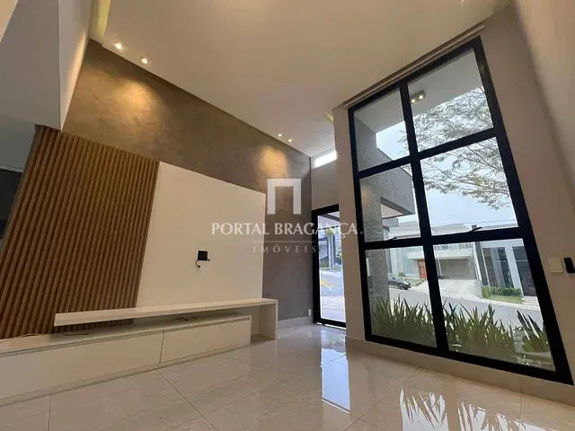 Casa com 306m² 2 quartos e 4 banheiros, à venda, no bairro Residencial San Vitale em Bragança Paulista