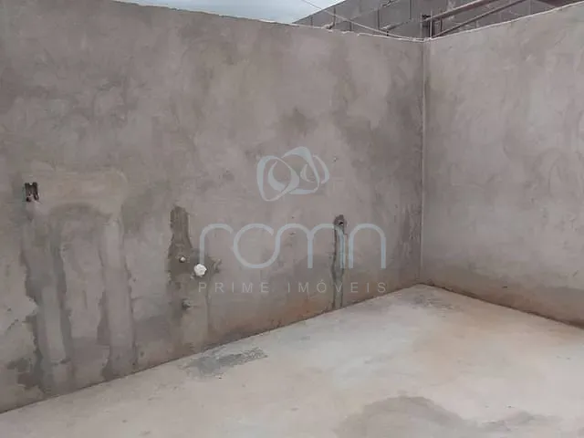 Casa 2 quartos e 1 banheiro, à venda, no bairro Parque dos Passaros em Bady Bassitt