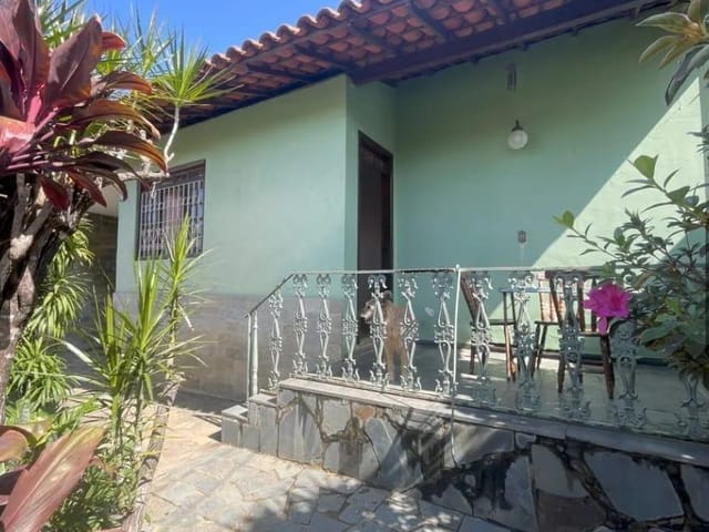 Casa 3 quartos e 1 banheiro, à venda, no bairro Itapoã em Belo Horizonte
