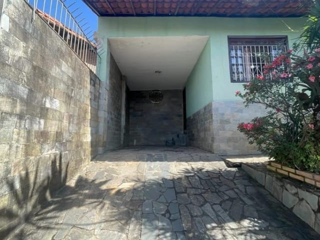 Casa 3 quartos e 1 banheiro, à venda, no bairro Itapoã em Belo Horizonte