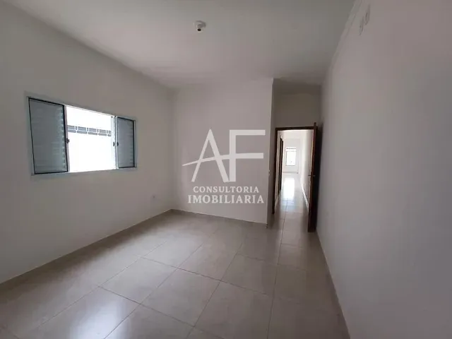 Casa com 125m² 2 quartos e 2 banheiros, à venda, no bairro Residencial Estoril em Taubaté