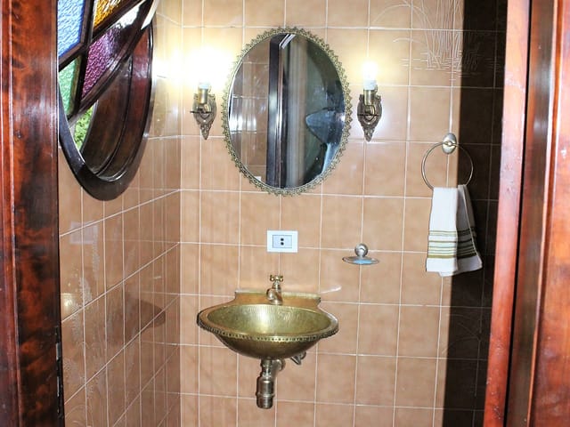 Casa com 4520m² 7 quartos e 4 banheiros, à venda, no bairro Colônia Dona Luíza em Ponta Grossa