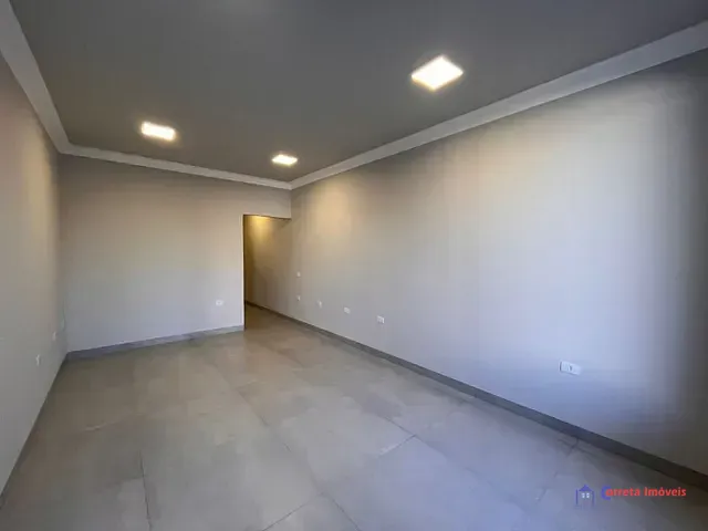 Casa à venda, no bairro Ipê em Três Lagoas