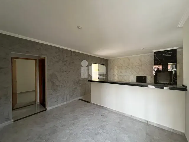Casa com 221m² 3 quartos e 2 banheiros, à venda, no bairro Jardim Santa Monica em Rolândia