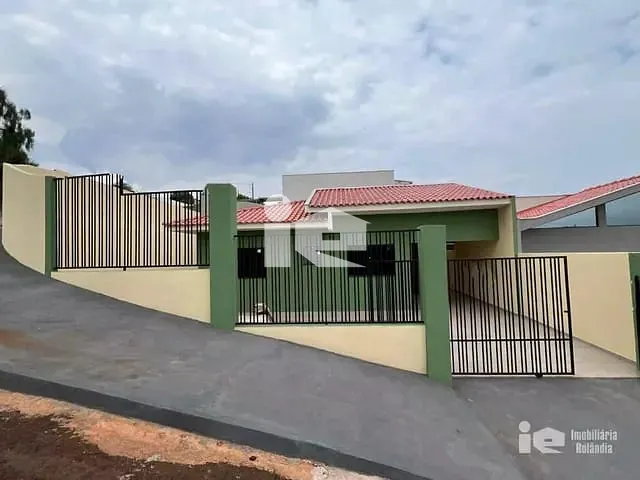 Casa com 221m² 3 quartos e 2 banheiros, à venda, no bairro Jardim Santa Monica em Rolândia