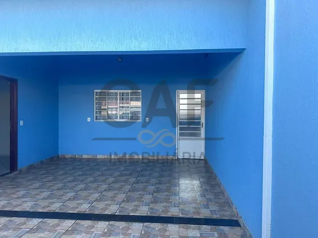 Casa com 250m² 3 quartos e 2 banheiros, à venda, no bairro Jardim das Tulipas em Holambra