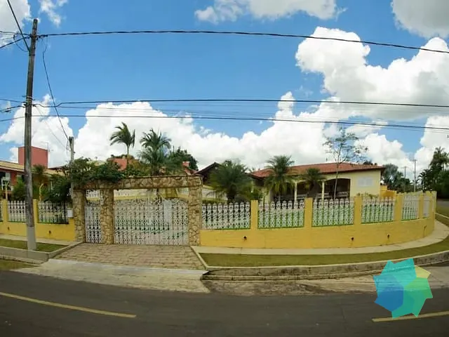 Casa com 1000m² 3 quartos e 4 banheiros, à venda, no bairro Condomínio Village Haras São Luiz em Salto