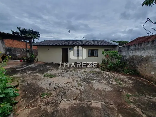 Casa com 325m² 1 quarto e 1 banheiro, à venda, no bairro Jardim América em Apucarana