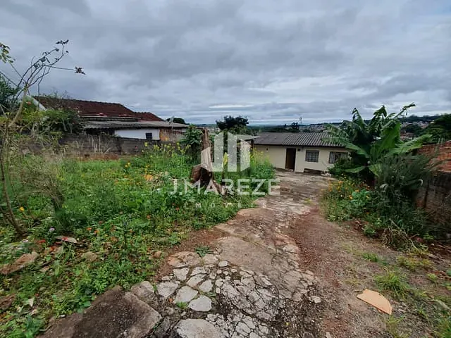 Casa com 325m² 1 quarto e 1 banheiro, à venda, no bairro Jardim América em Apucarana