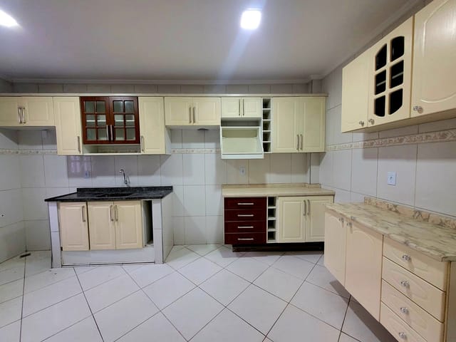 Casa com 73m² 3 quartos e 3 banheiros, à venda, no bairro Vila Valqueire em Rio de Janeiro