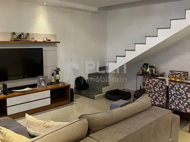 Casa com 123m² 3 quartos e 4 banheiros, à venda, no bairro Vila Mazzei em São Paulo