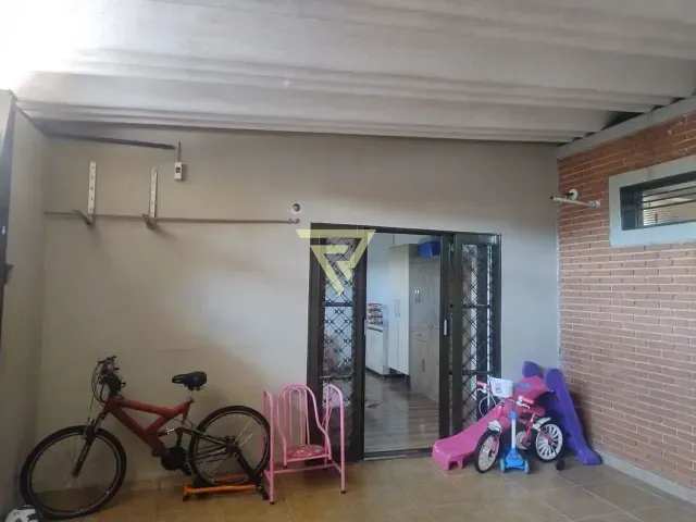Casa com 250m² 4 quartos e 1 banheiro, à venda, no bairro Parque das Andorinhas em Ribeirão Preto