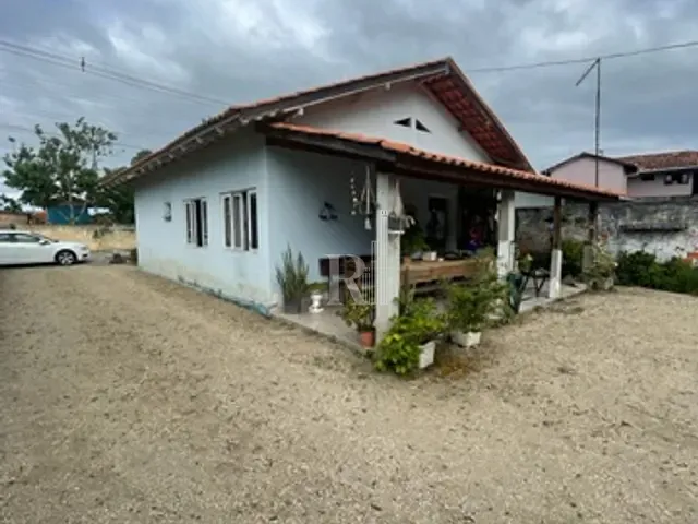 Casa 3 quartos e 1 banheiro, à venda, no bairro Joáia em Tijucas