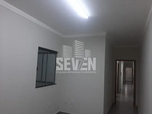 Casa com 150m² 2 quartos e 1 banheiro, à venda, no bairro Chácara das Flores em Bauru