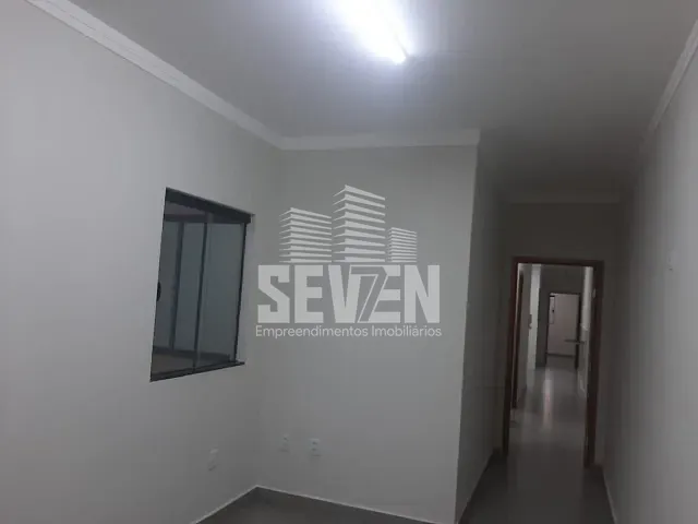 Casa com 150m² 2 quartos e 1 banheiro, à venda, no bairro Chácara das Flores em Bauru