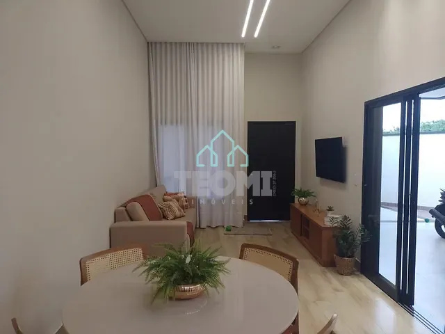 Casa com 168m² 2 quartos e 1 banheiro, à venda, no bairro Vila Areao em Taubaté
