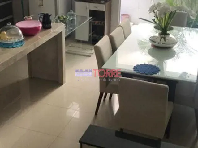 Casa 4 quartos e 4 banheiros, à venda, no bairro Califórnia em Itabuna