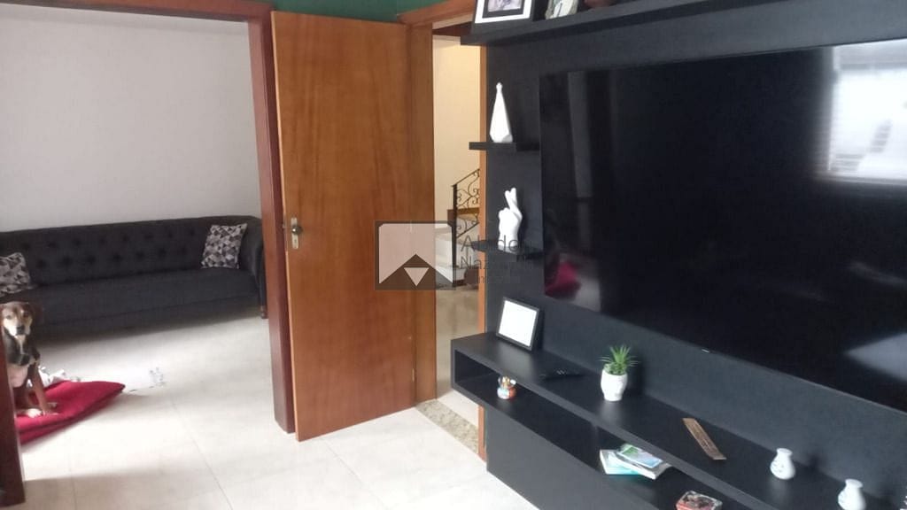 Casa à venda com 3 quartos, 110m² - Foto 4