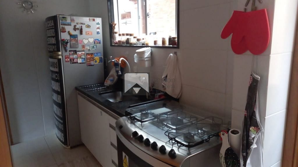 Casa à venda com 3 quartos, 110m² - Foto 10