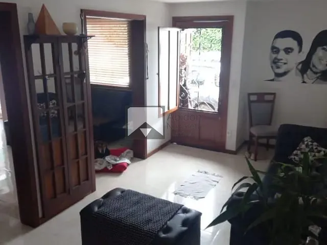 Casa com 110m² 3 quartos e 1 banheiro, à venda, no bairro Albuquerque em Teresópolis