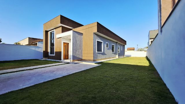 Casa com 500m² 3 quartos e 3 banheiros, à venda, no bairro Jardim Atlântico Leste (Itaipuaçu) em Maricá